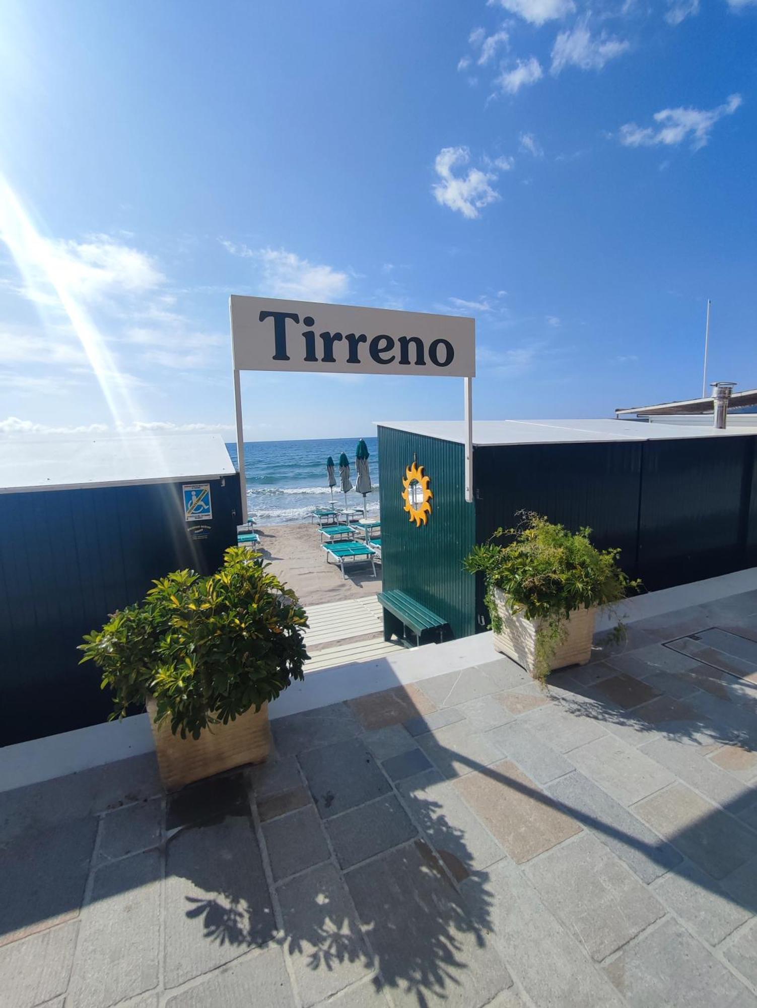 Hotel Tirreno Alassio Luaran gambar